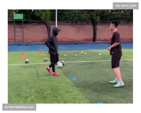 德州人外接手柯林斯后撤传球接球效率高居联盟第五